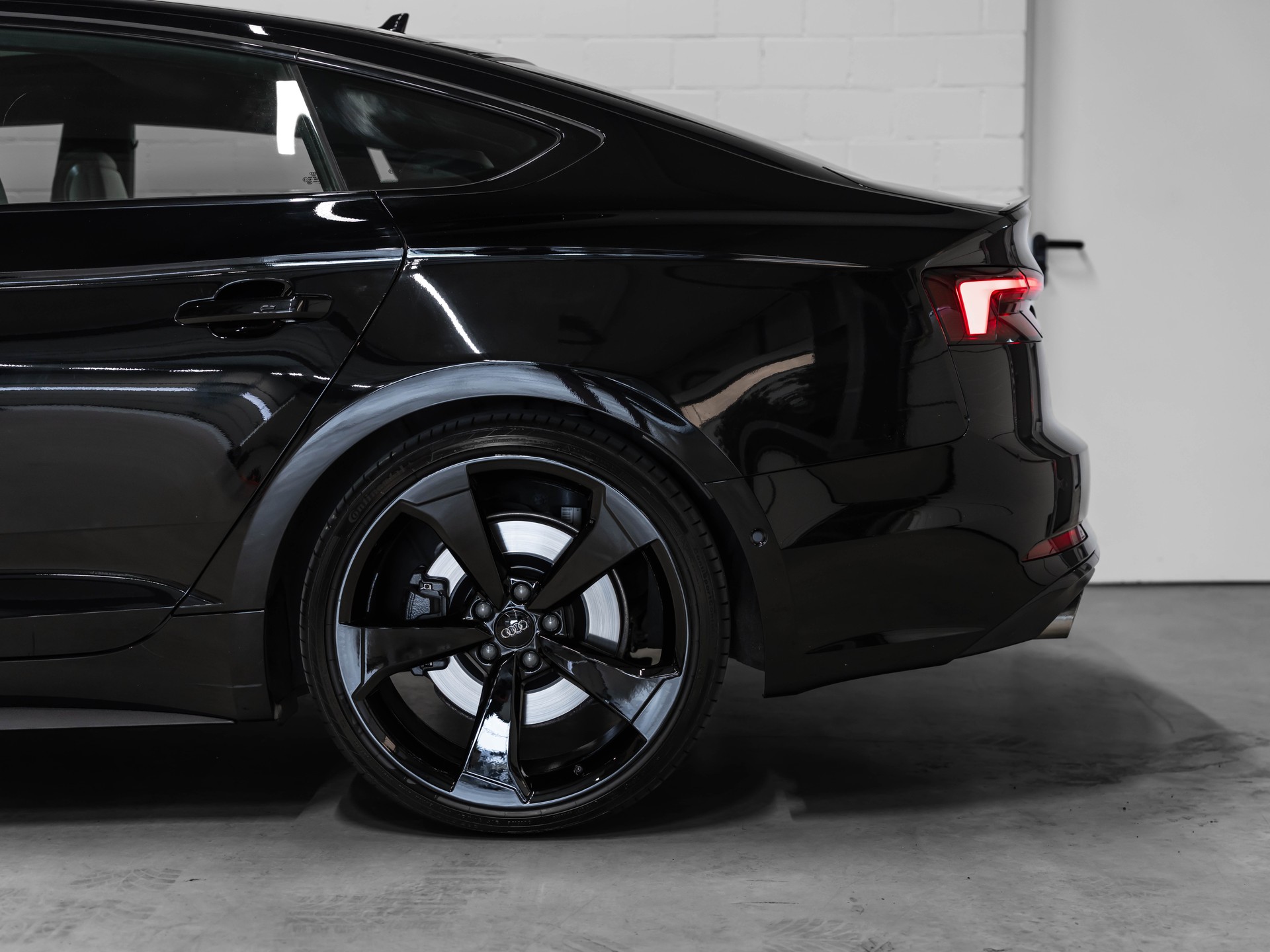AUDI S5 Sportback 3.0 TFSI quattro tiptronic-image-25