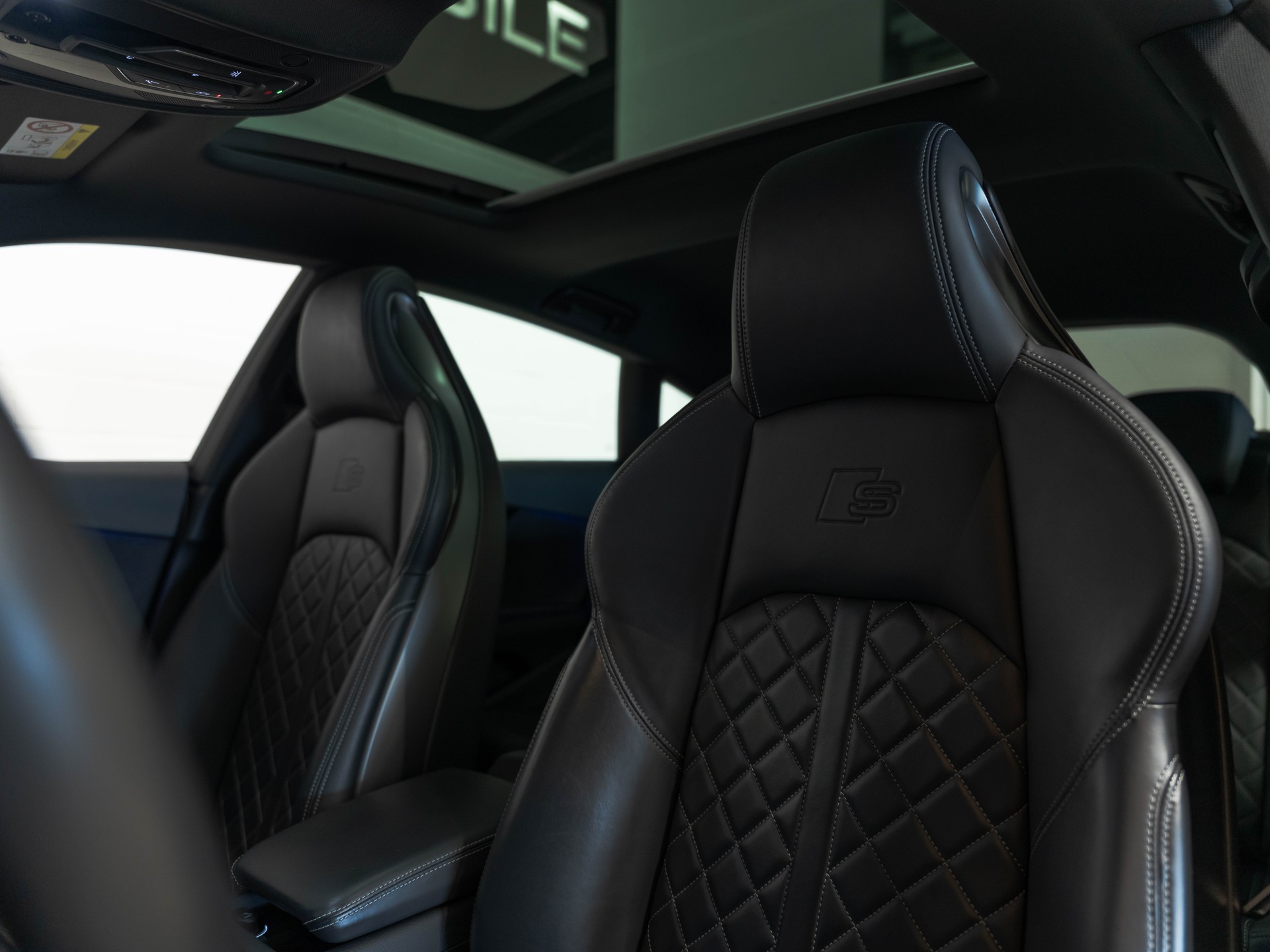 AUDI S5 Sportback 3.0 TFSI quattro tiptronic-image-11