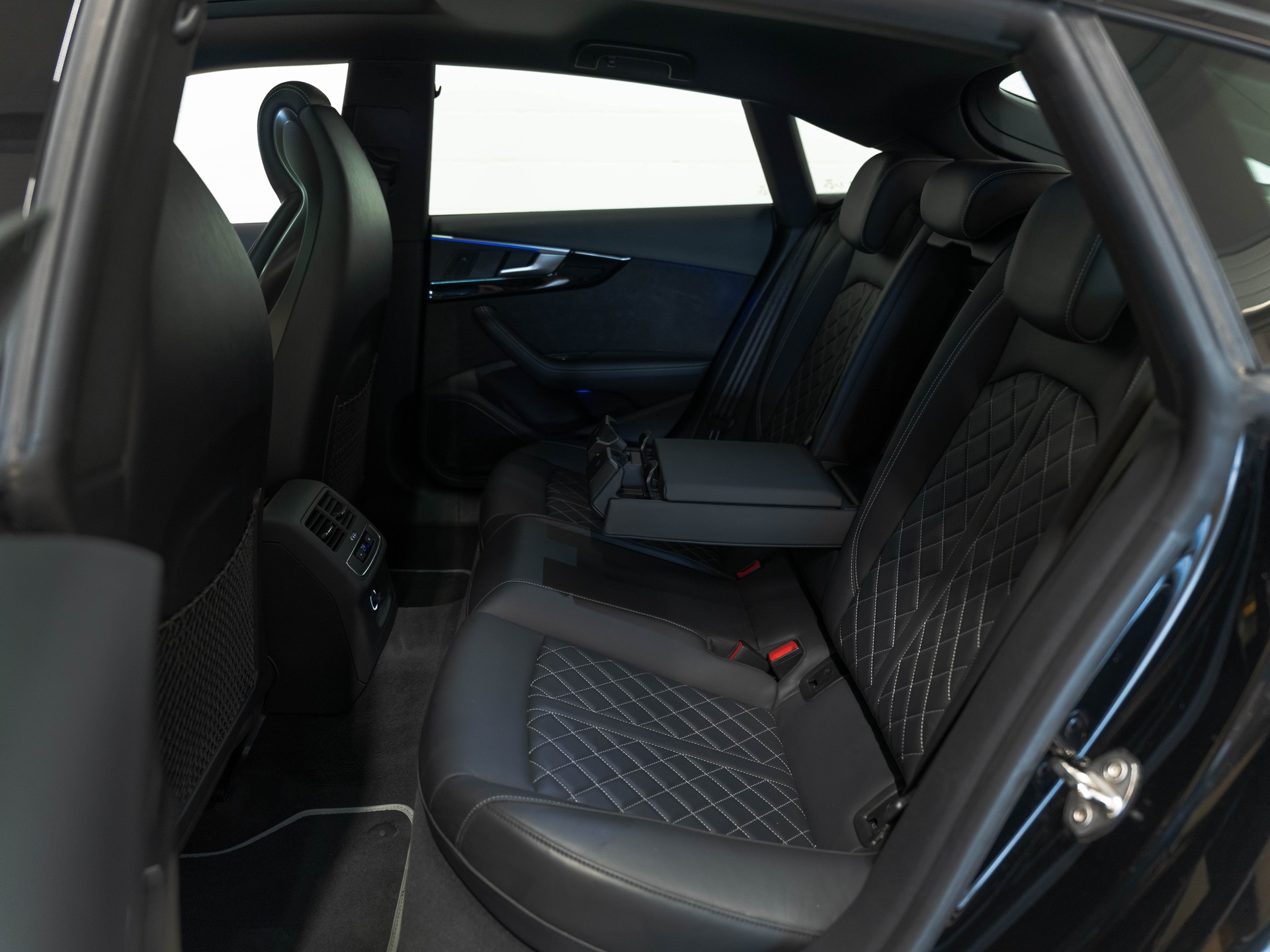 AUDI S5 Sportback 3.0 TFSI quattro tiptronic-image-15