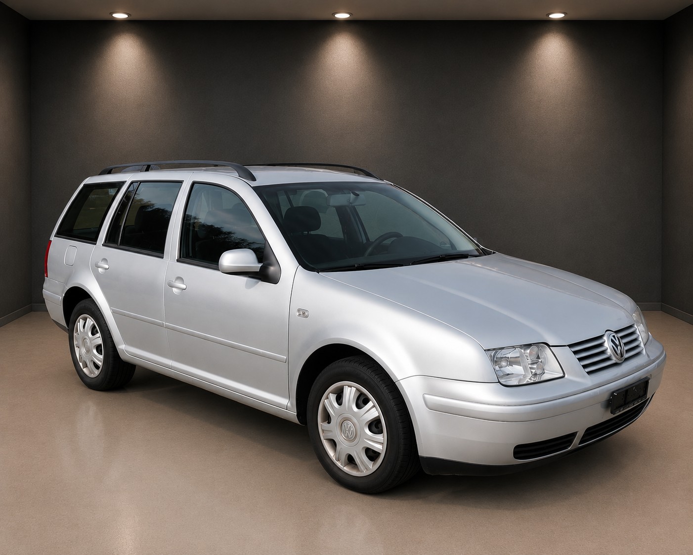 VW Bora Variant 2.0 Automat-showroom-element-1