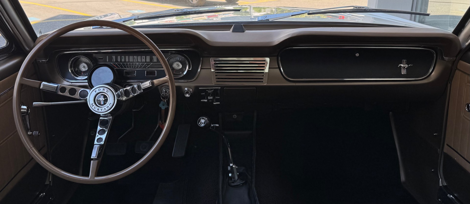 FORD V8 Fastback 302-image-15