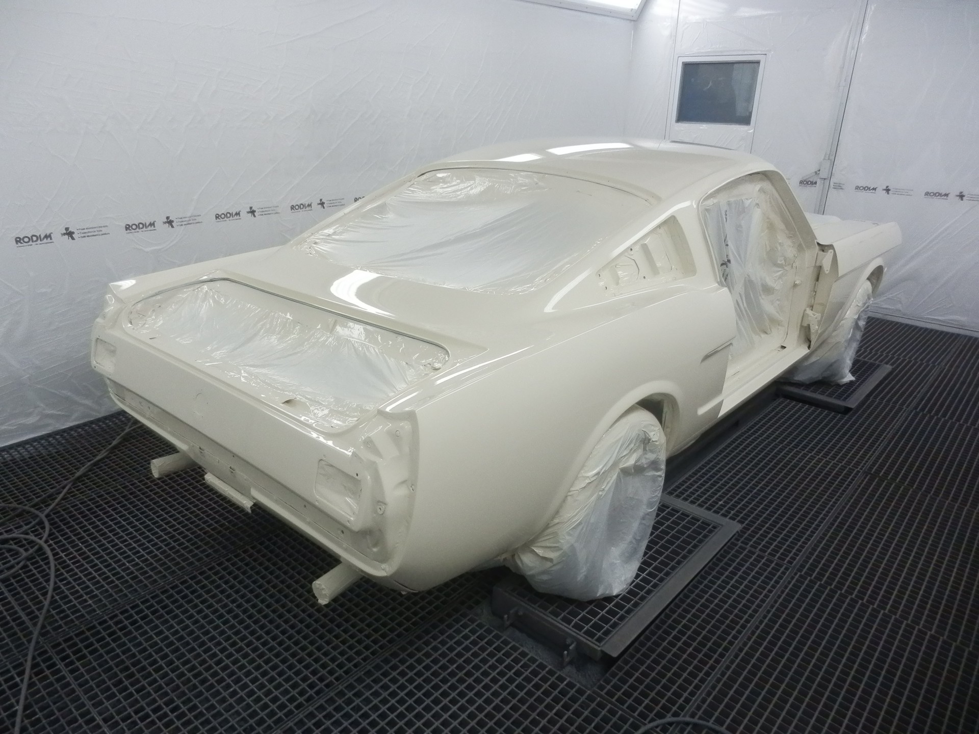 FORD V8 Fastback 302-image-23