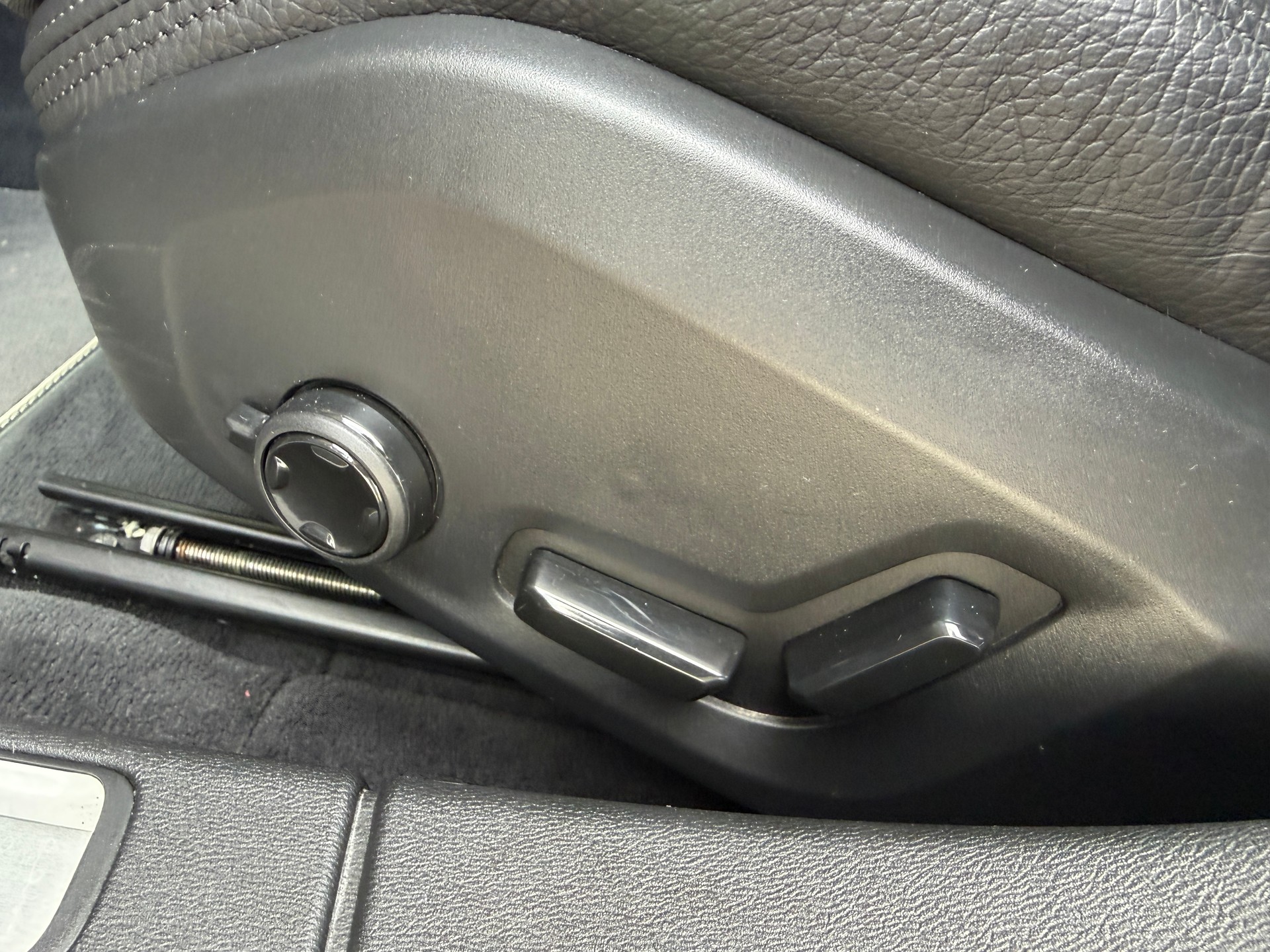 VOLVO V60 T5 R-Design Geartronic-image-14