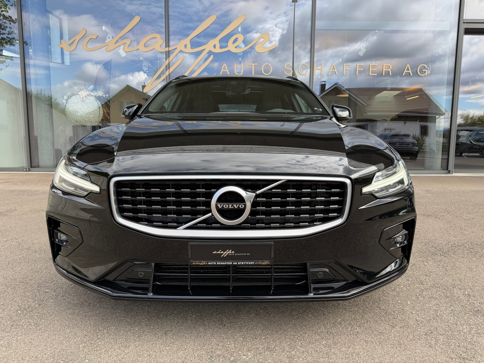 VOLVO V60 T5 R-Design Geartronic-showroom-element-2