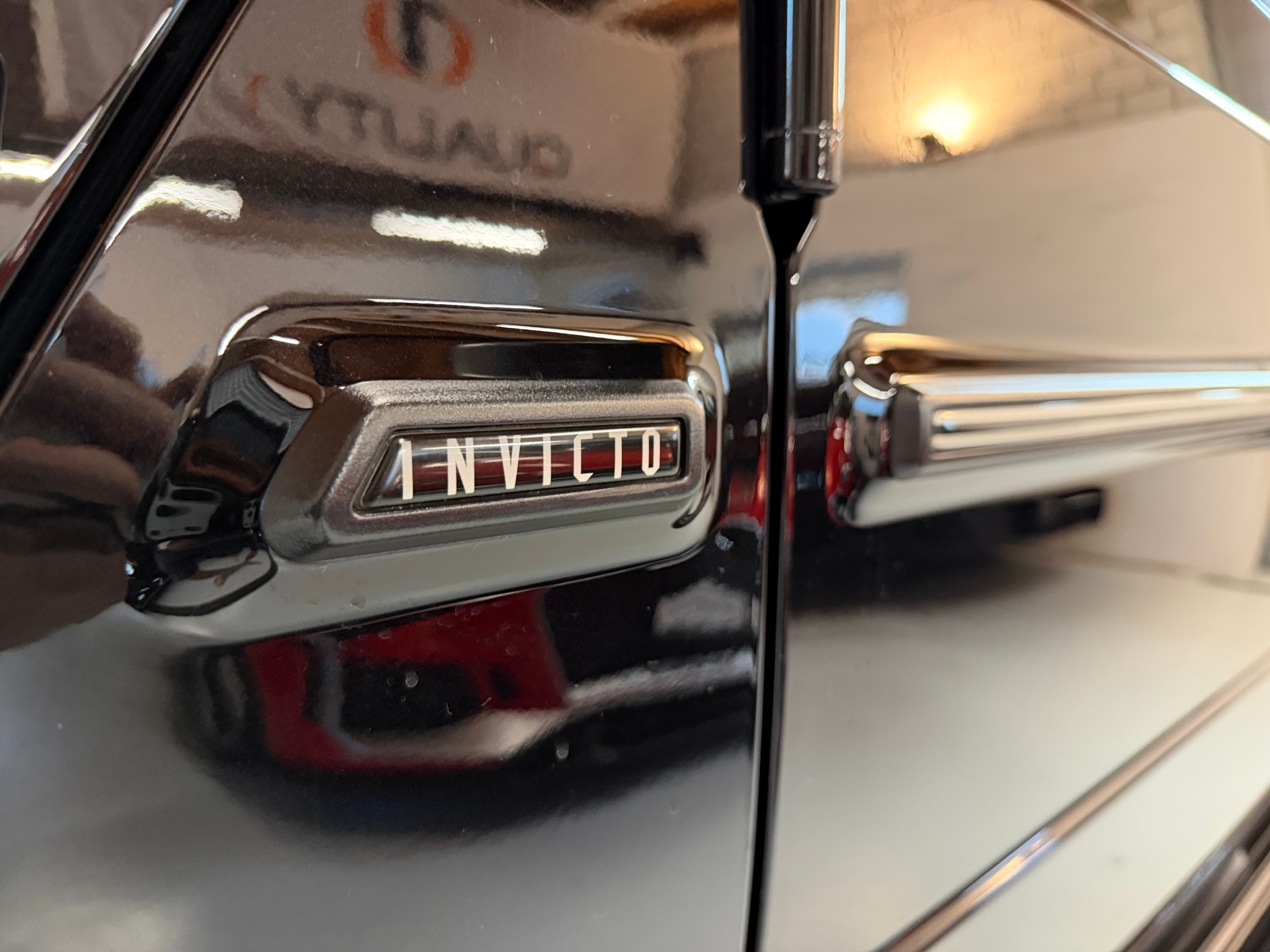 MERCEDES-BENZ G 500 BRABUS Invicto Pure VR6 ERV (Gepanzert)-image-7