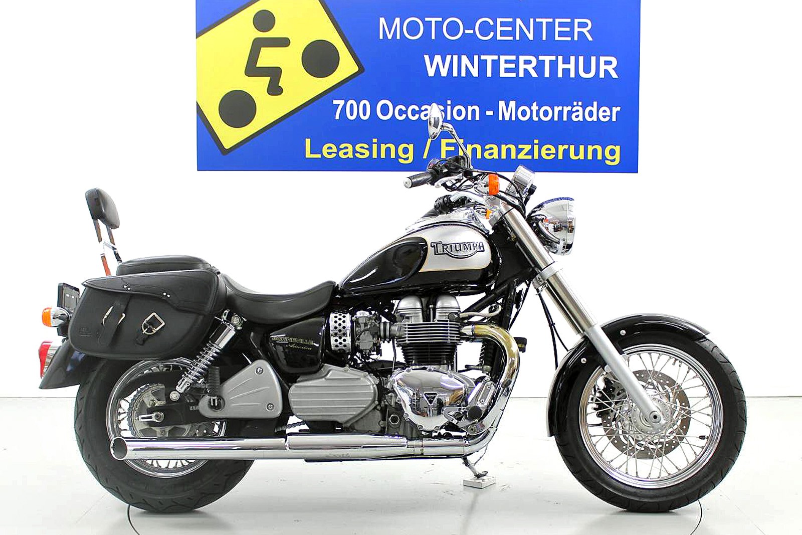 TRIUMPH Bonneville America-image-0