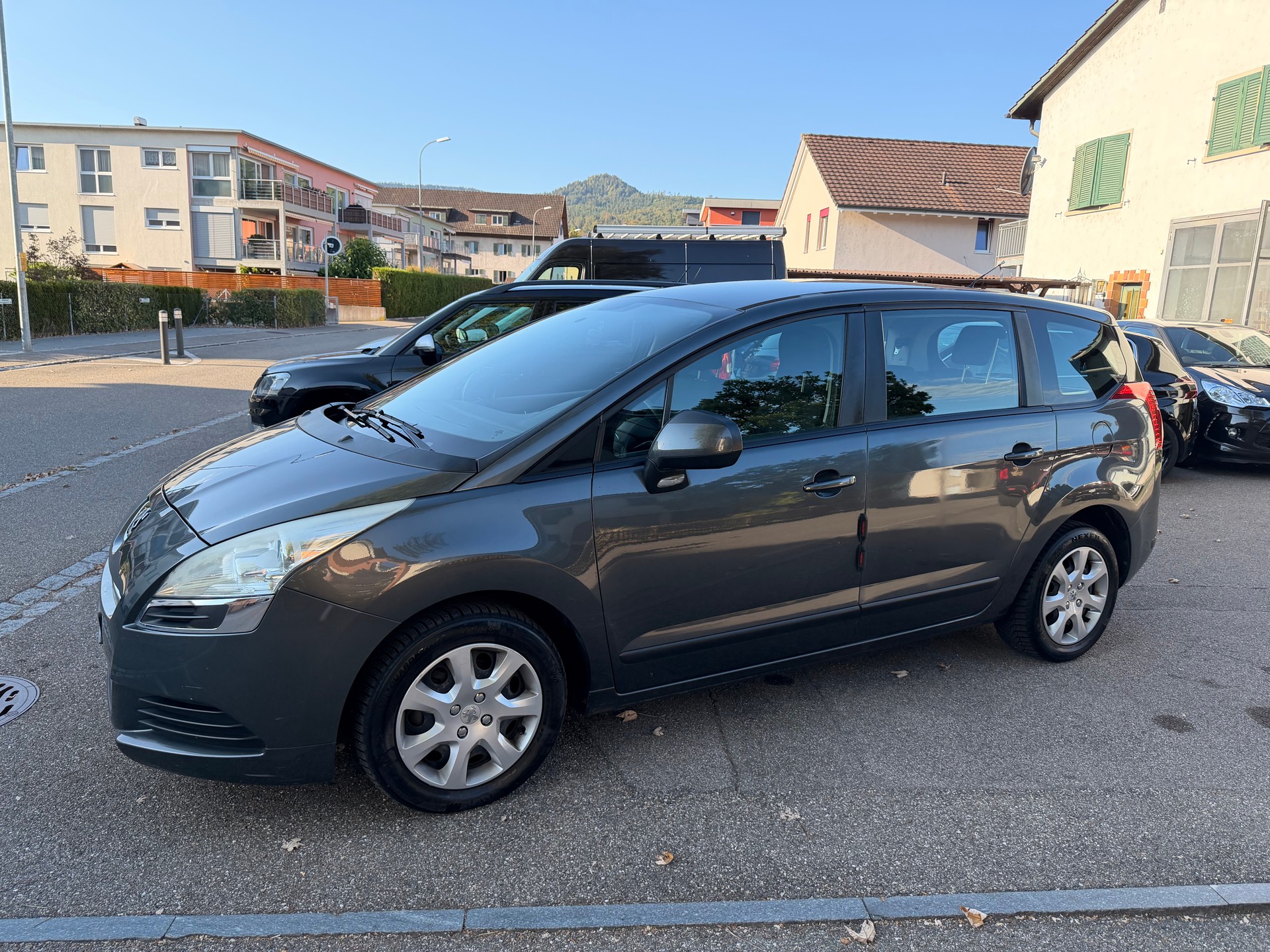 PEUGEOT 5008 1.6 16V VTI Trendy Clim