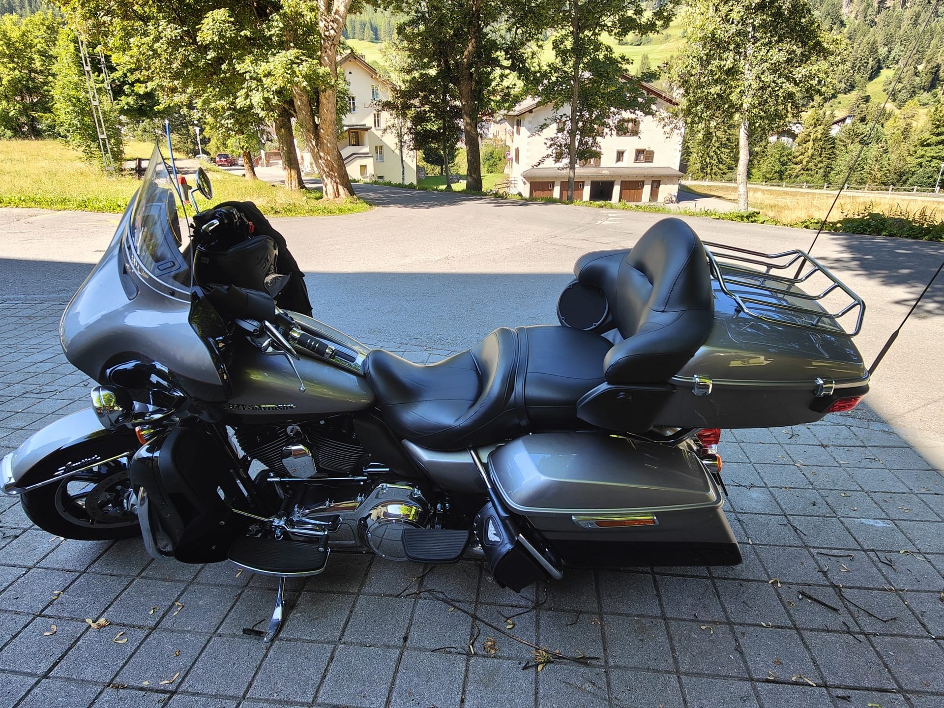 HARLEY-DAVIDSON FLHTK-image-1