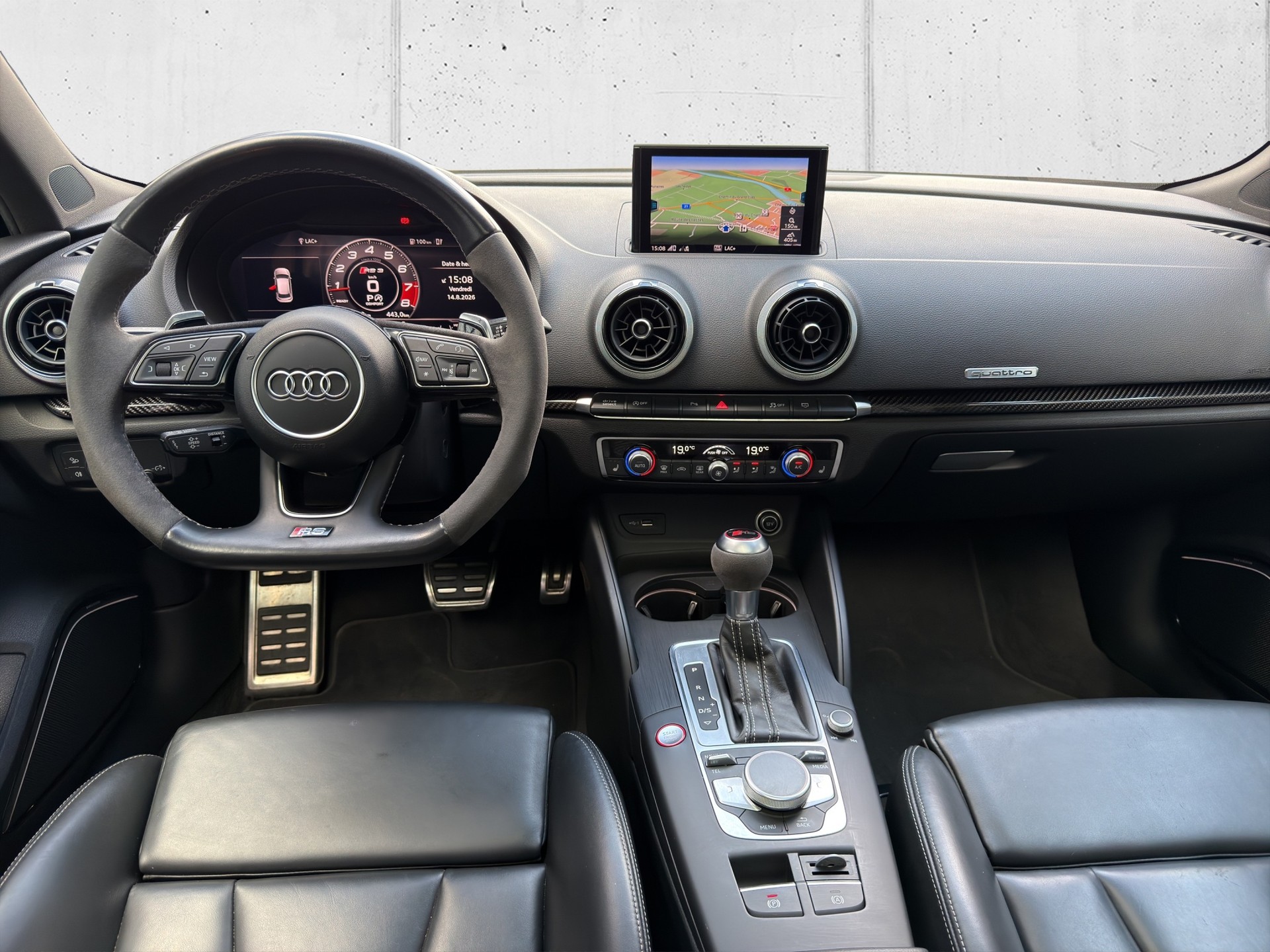 AUDI RS3 Sportback 2.5 TSI quattro S-tronic-image-13