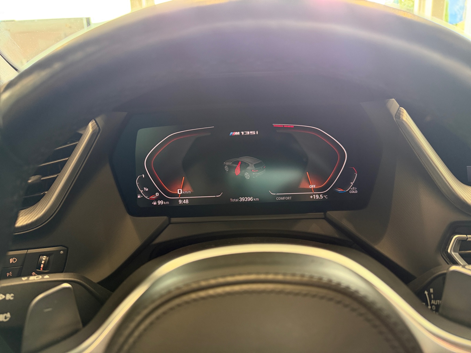 BMW M135i xDrive M Sport Pro Steptronic-image-12