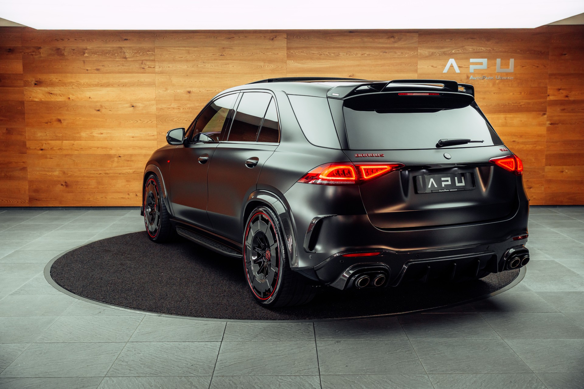 MERCEDES-BENZ GLE 63 S AMG 4Matic + 9G-Speedshift BRABUS-showroom-element-2