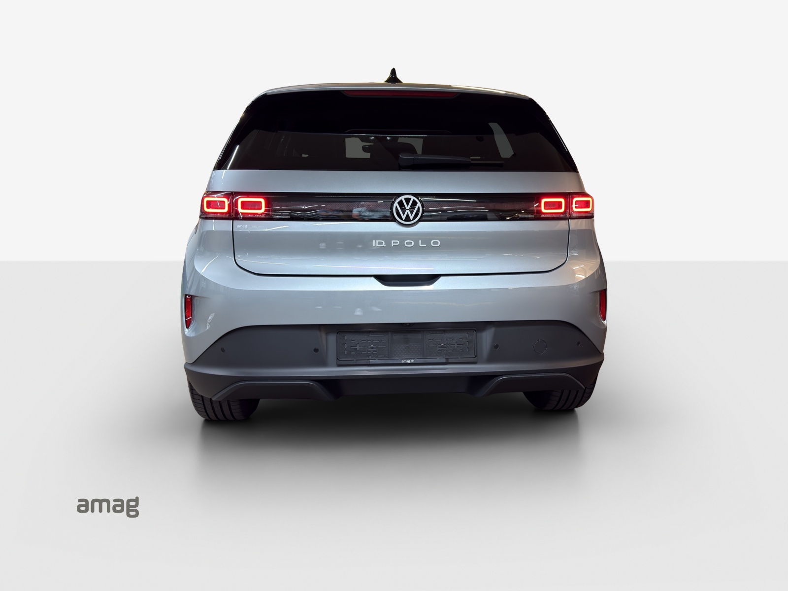 VW ID.Polo 52 kWh Life Edition One-showroom-element-3