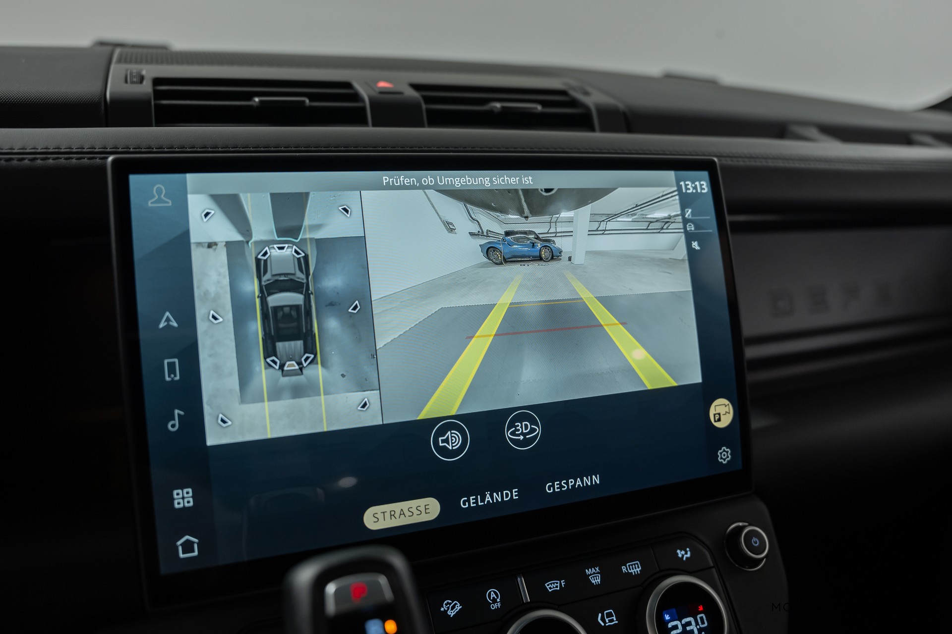LAND ROVER Defender 110 3.0 D I6 350 X-Dynamic HSE-image-31