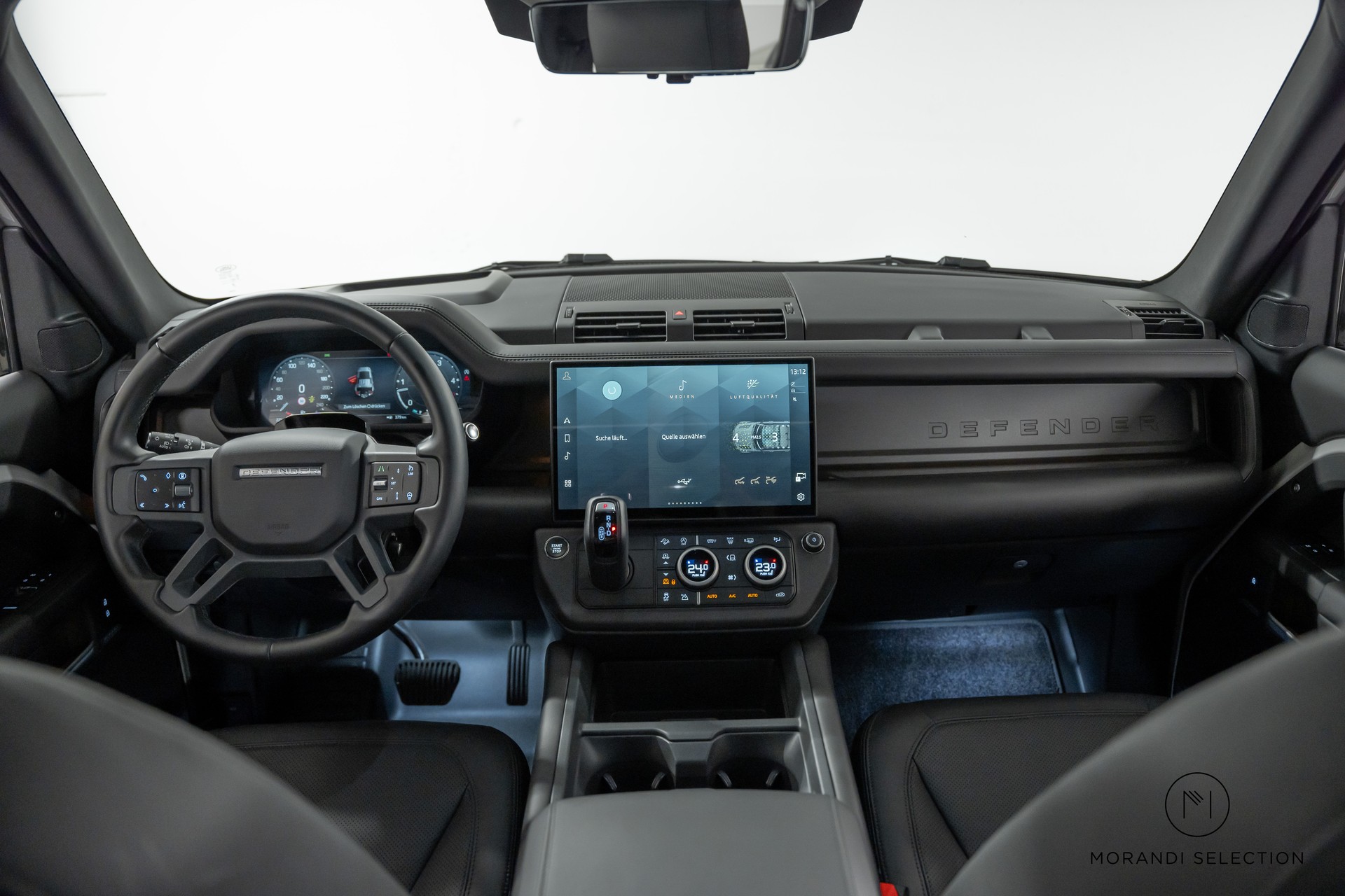 LAND ROVER Defender 110 3.0 D I6 350 X-Dynamic HSE-image-10