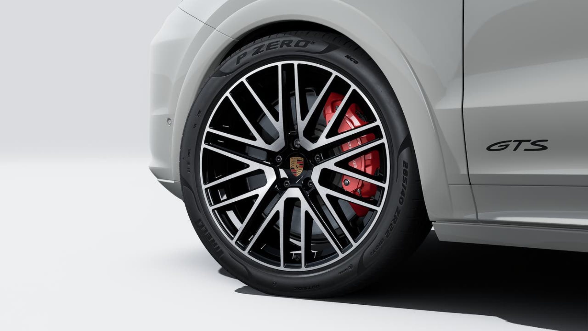 PORSCHE Cayenne GTS Coupé-image-9