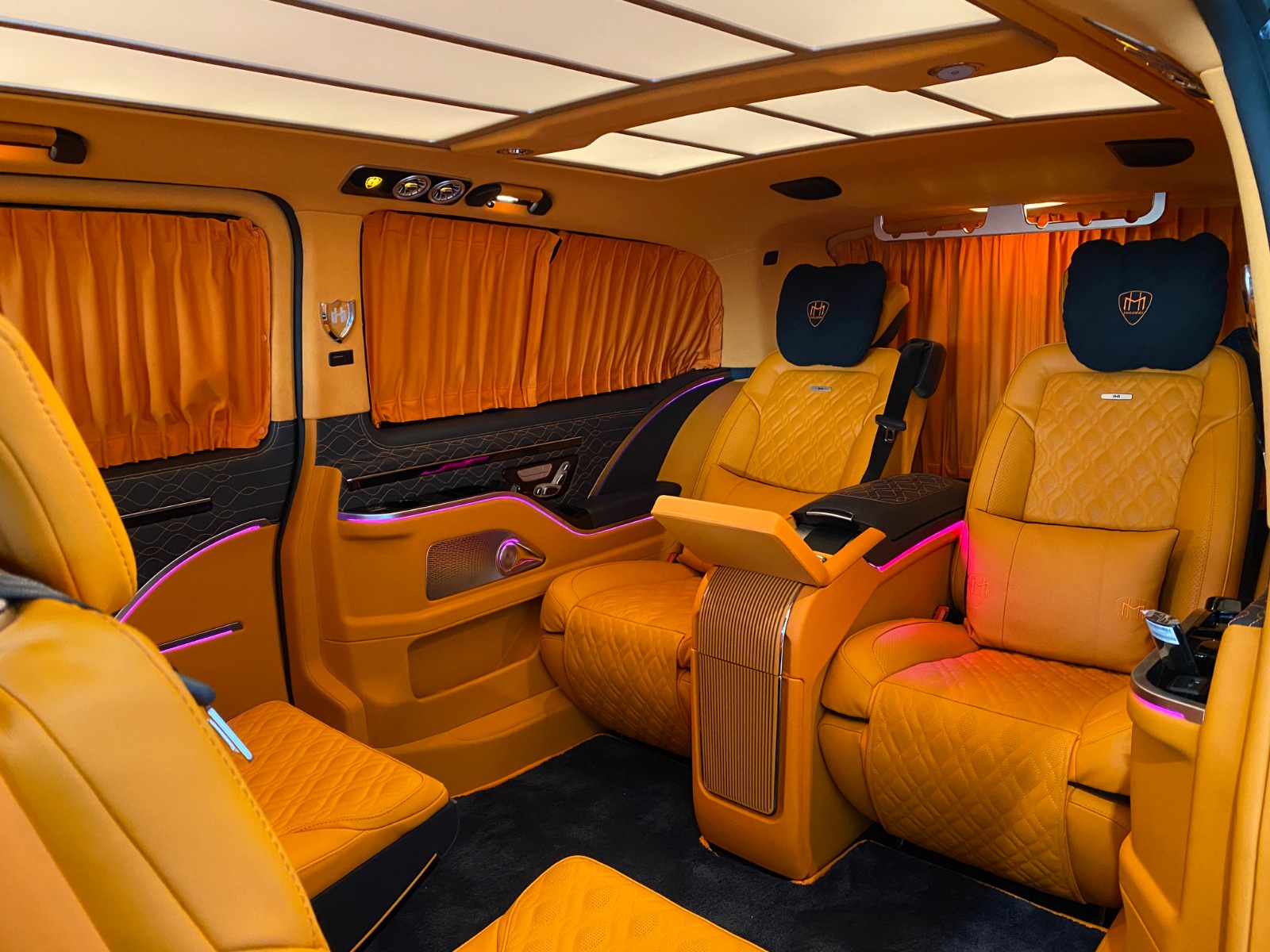 MERCEDES-BENZ V 300 d Extra-Lang 4matic Exclusive FALCON ST. MORITZ V.I.P-image-47