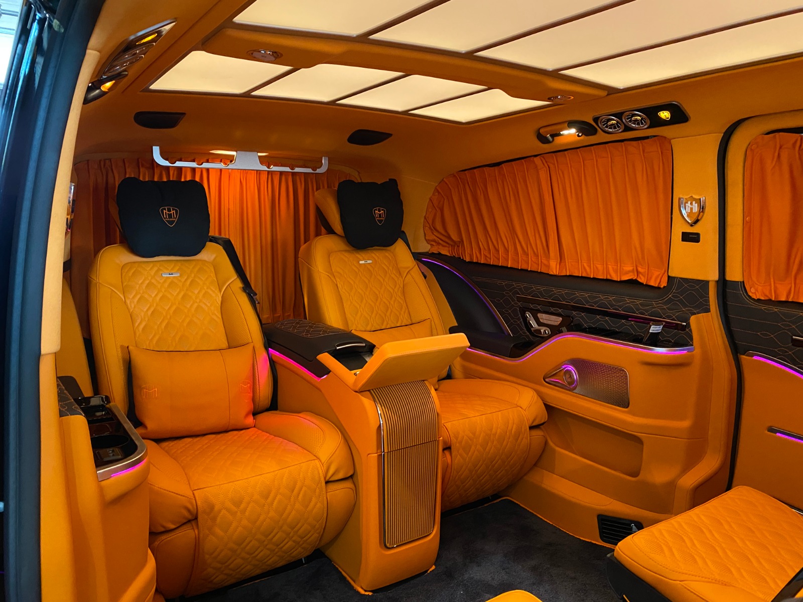 MERCEDES-BENZ V 300 d Extra-Lang 4matic Exclusive FALCON ST. MORITZ V.I.P-image-38