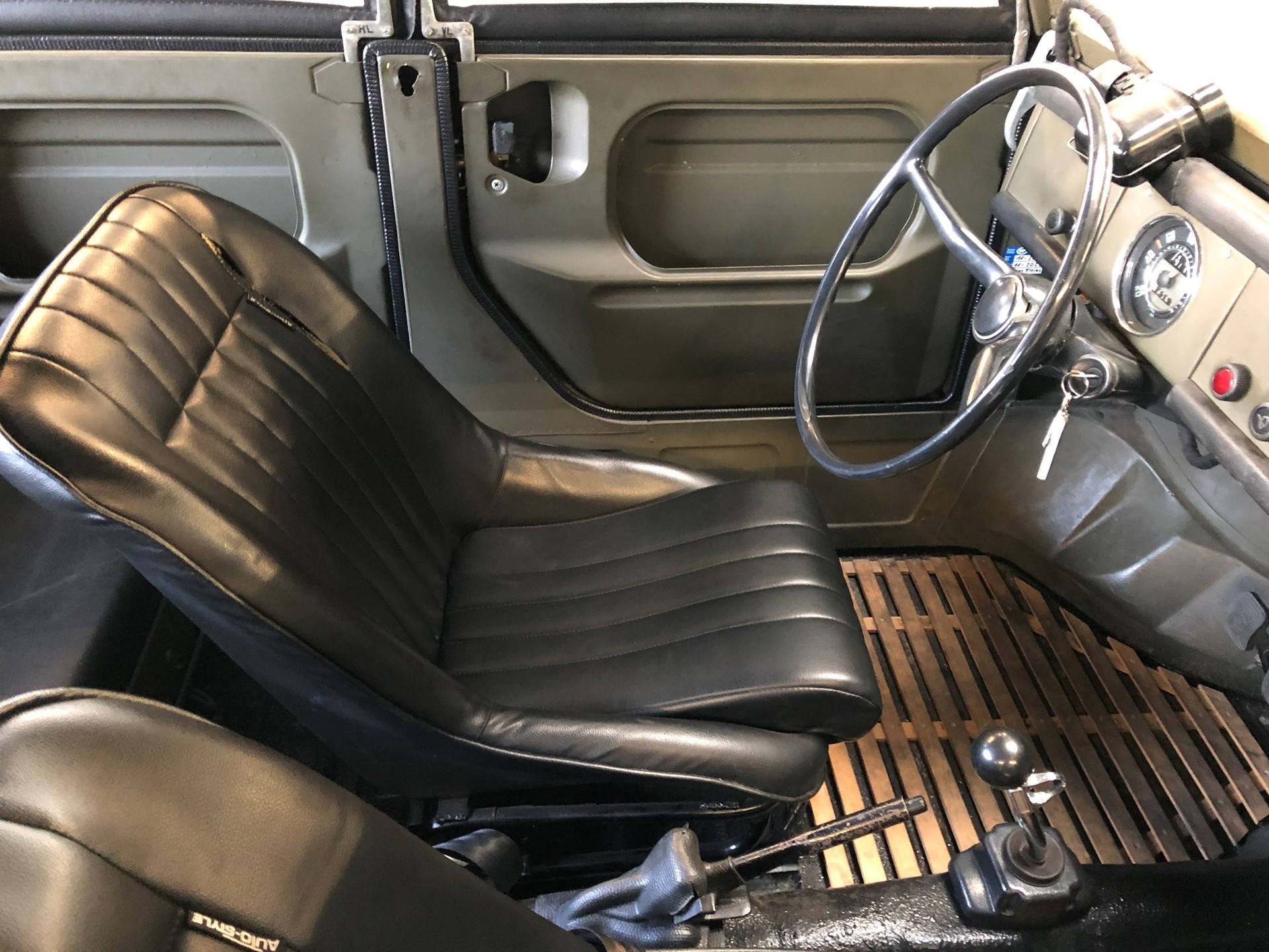 VW TYP 181 Kübelwagen-image-10