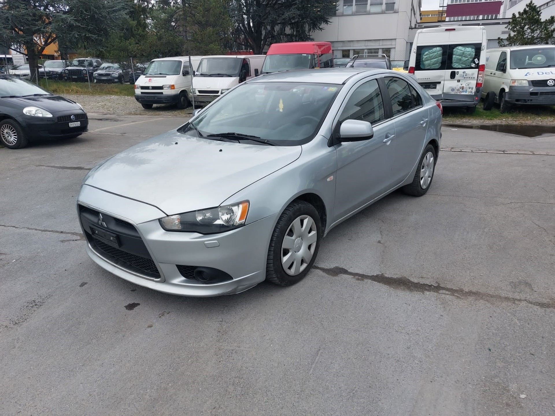MITSUBISHI Lancer Sportback 2.0 DID Intense-showroom-element-1