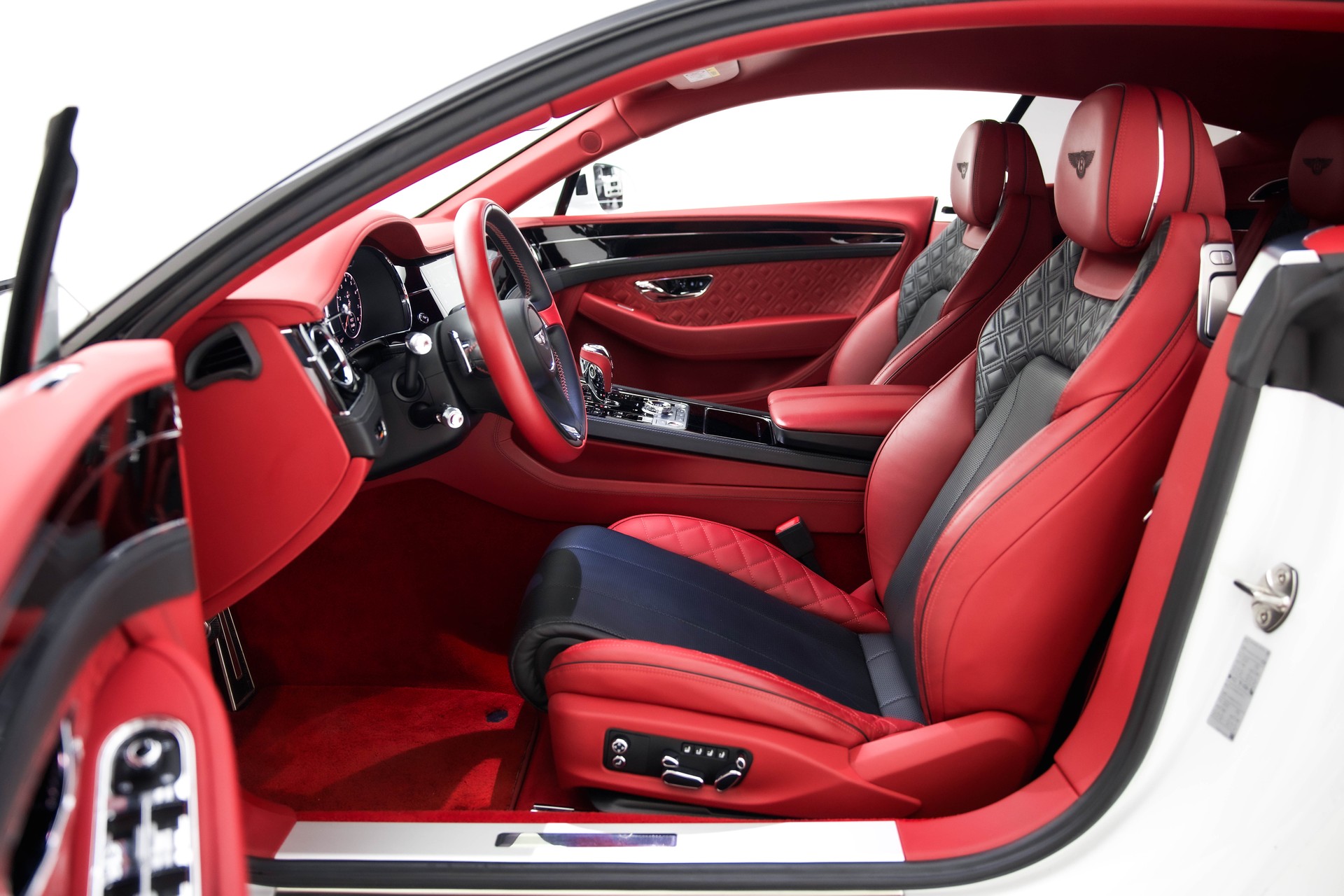BENTLEY Continental GT 6.0 W12-image-20