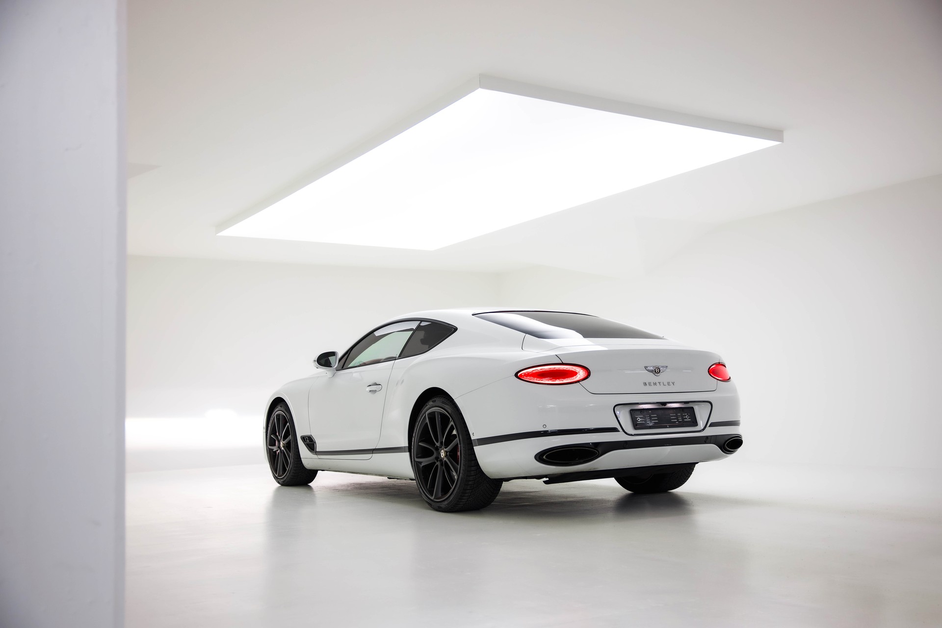 BENTLEY Continental GT 6.0 W12-image-10