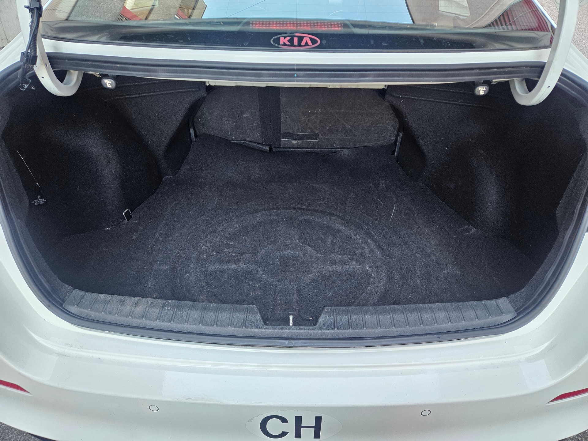 KIA OPTIMA-image-14