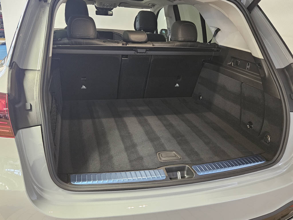MERCEDES-BENZ GLE 300 d 4Matic AMG Line-showroom-element-3