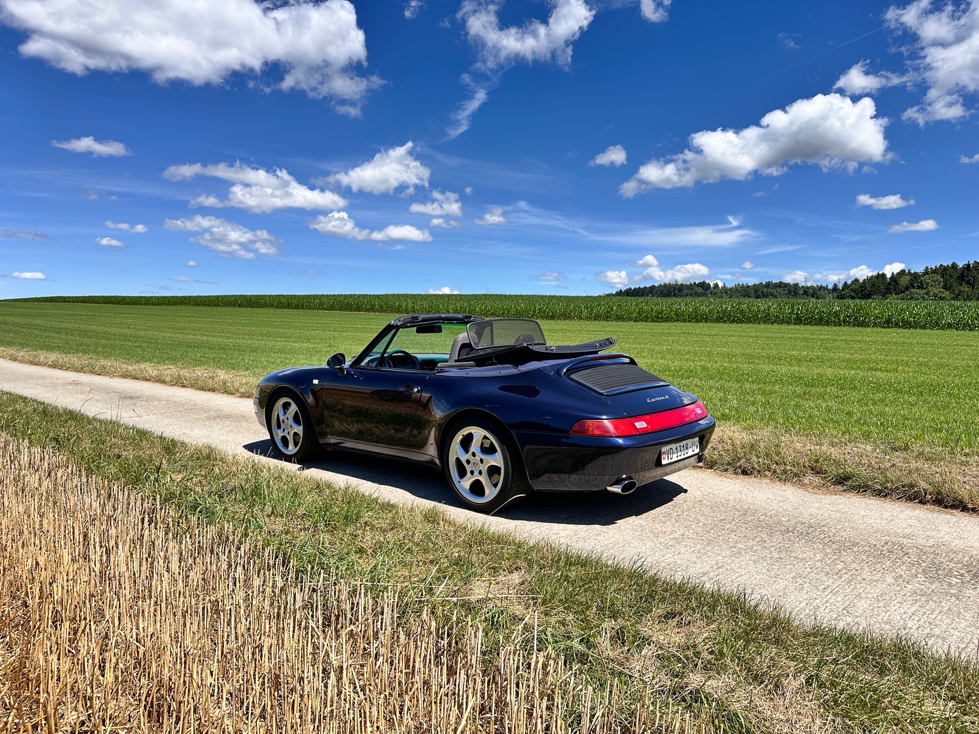 PORSCHE 911 Carrera 4 Cabrio-image-5