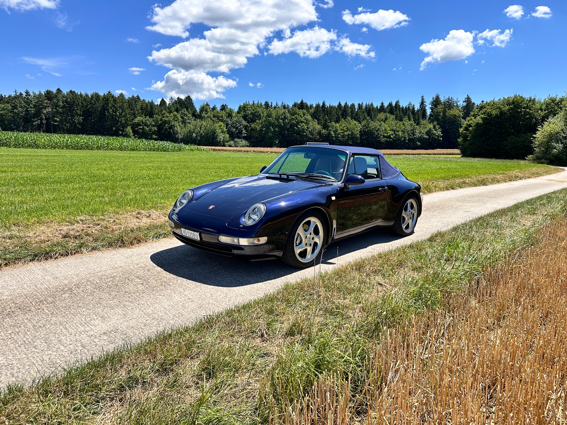 PORSCHE 911 Carrera 4 Cabrio-image-8
