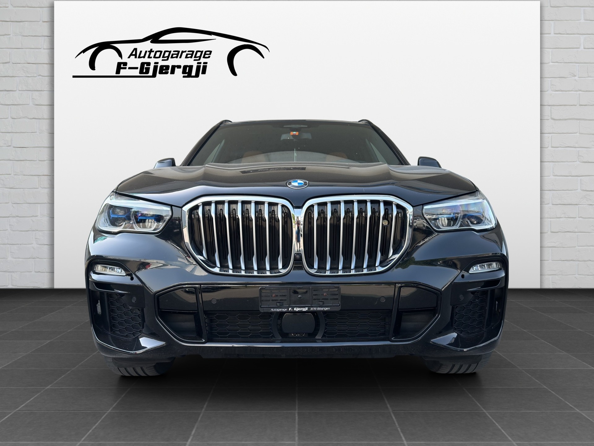 BMW X5 xDrive45e M Sport Steptronic-showroom-element-2
