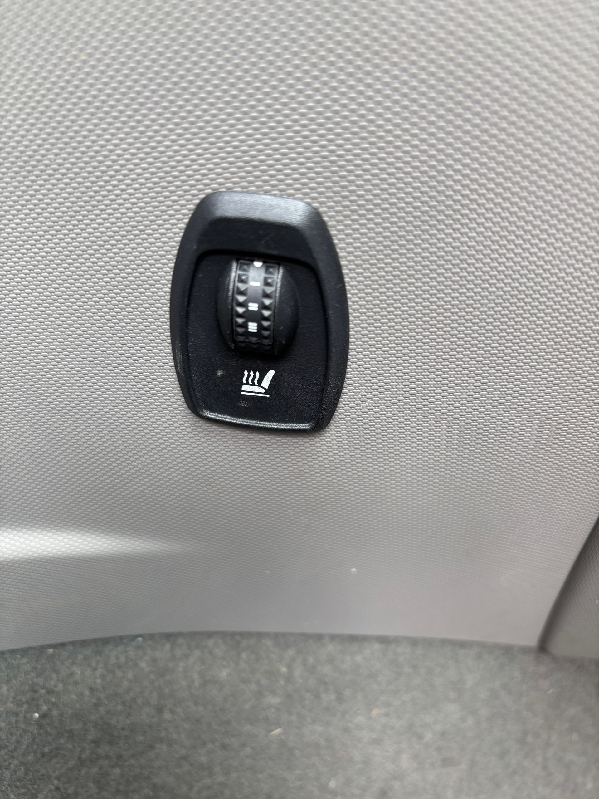 RENAULT Zoe Swiss Edition R240 (Batterie Miete)-image-12