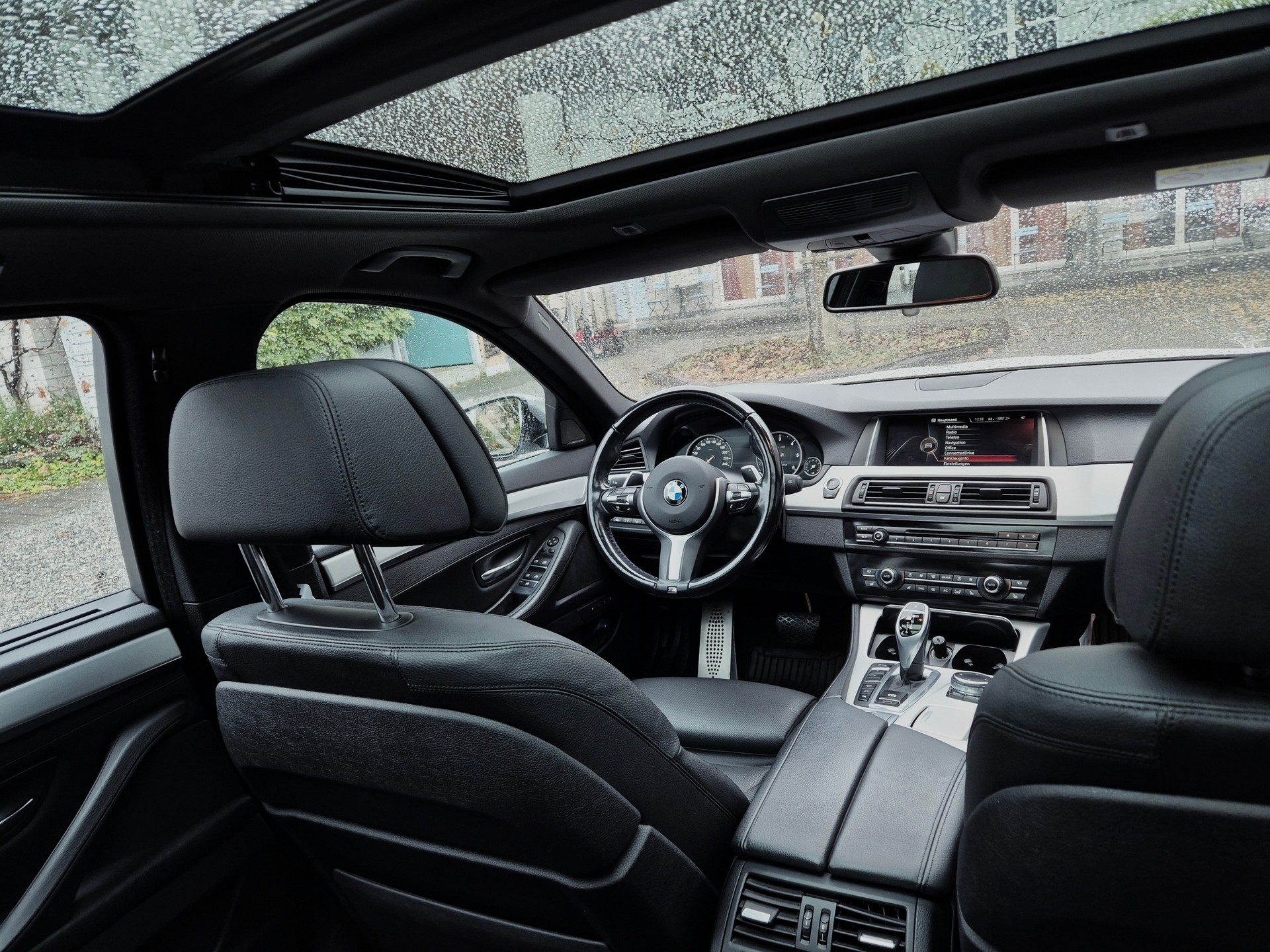 BMW M550d Touring xDrive Steptronic-image-4