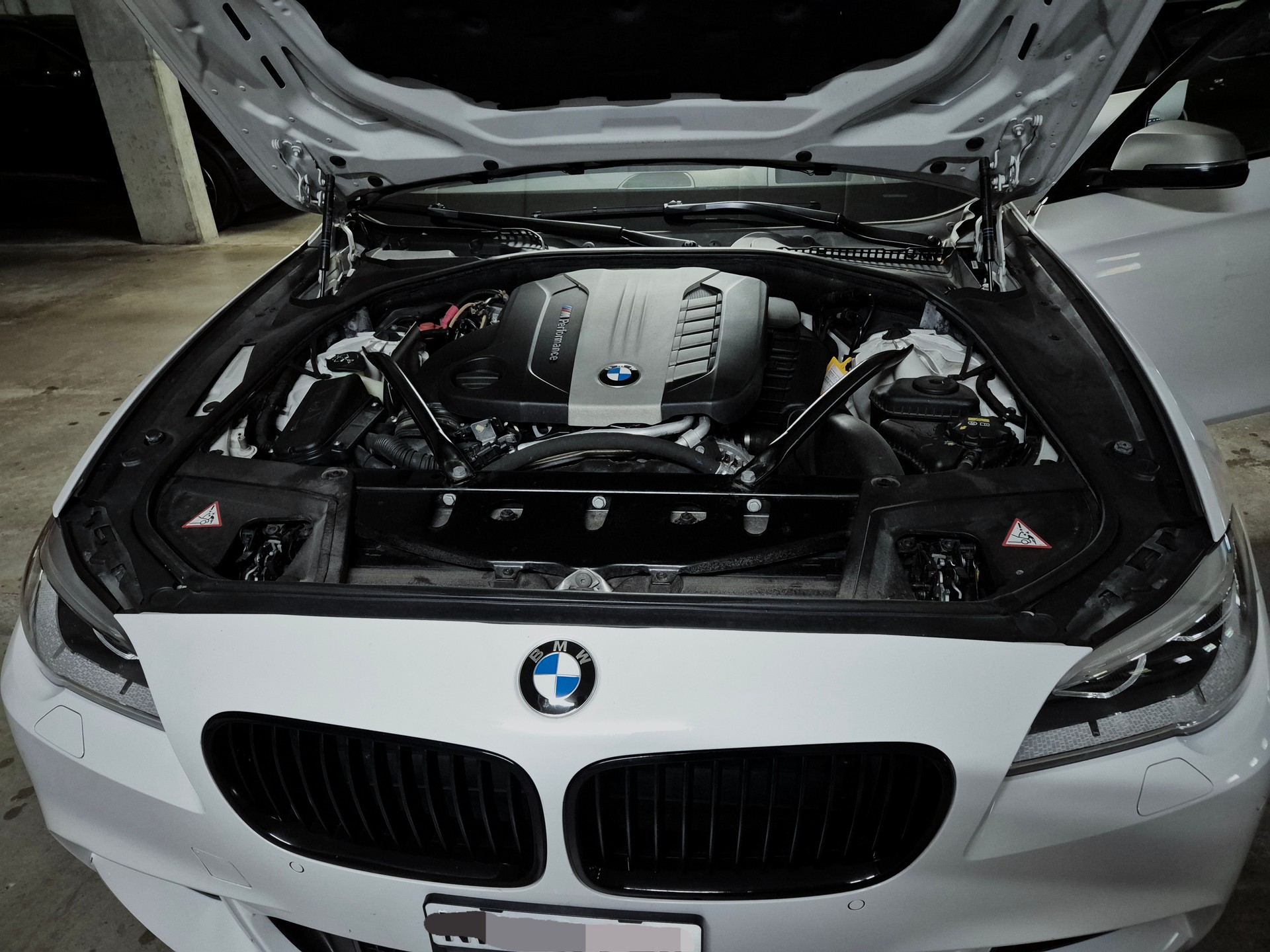 BMW M550d Touring xDrive Steptronic-image-11