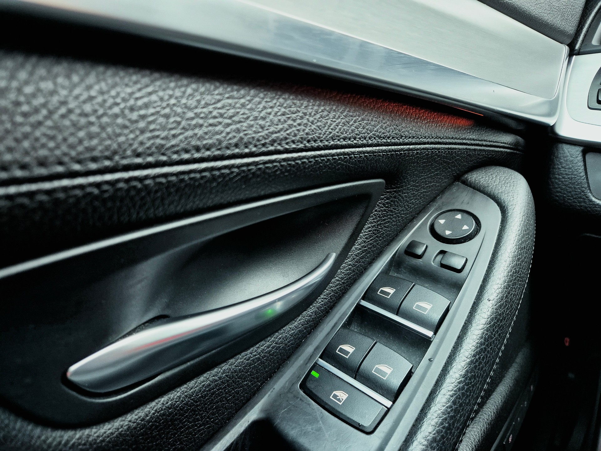BMW M550d Touring xDrive Steptronic-image-8