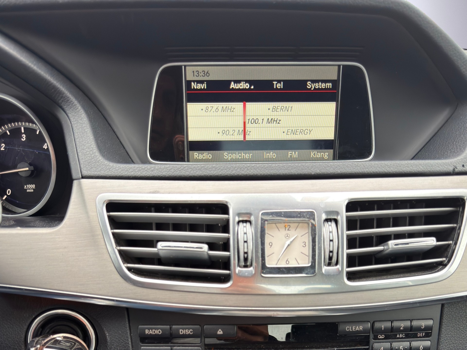 MERCEDES-BENZ E 200 CDI Avantgarde 7G-Tronic-image-16