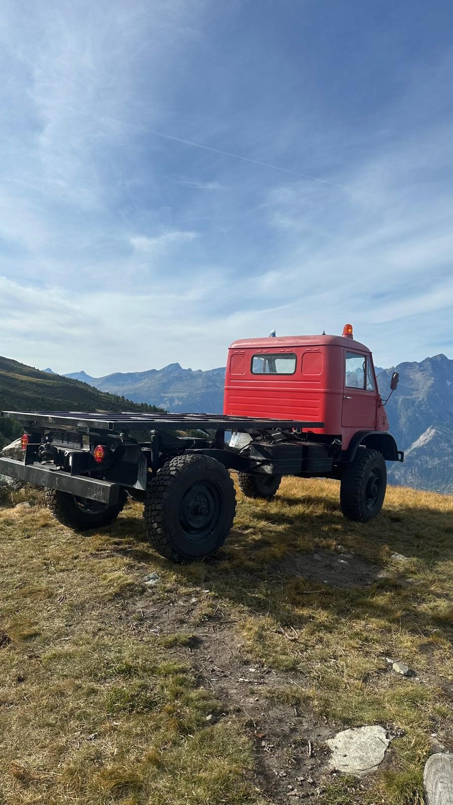 UNIMOG S-404.113-showroom-element-1