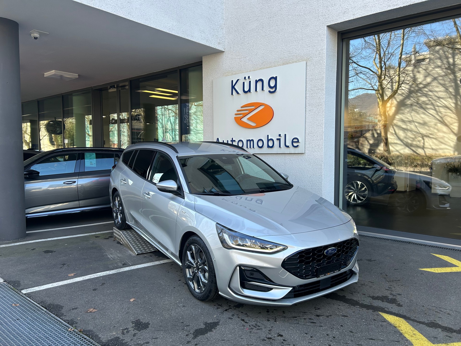 FORD Focus 1.0 MHEV ST-Line X Automat