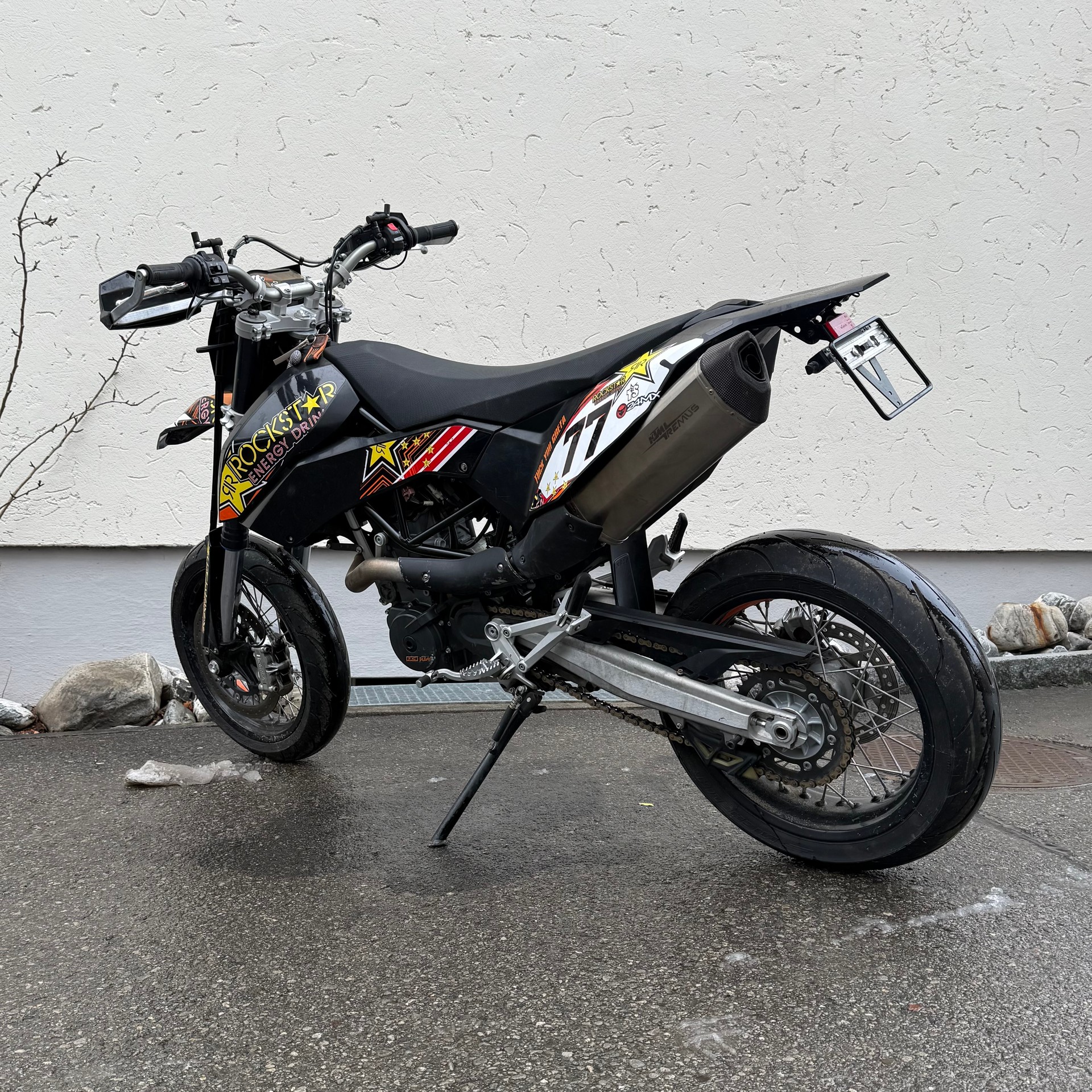 KTM 690 SM-image-4