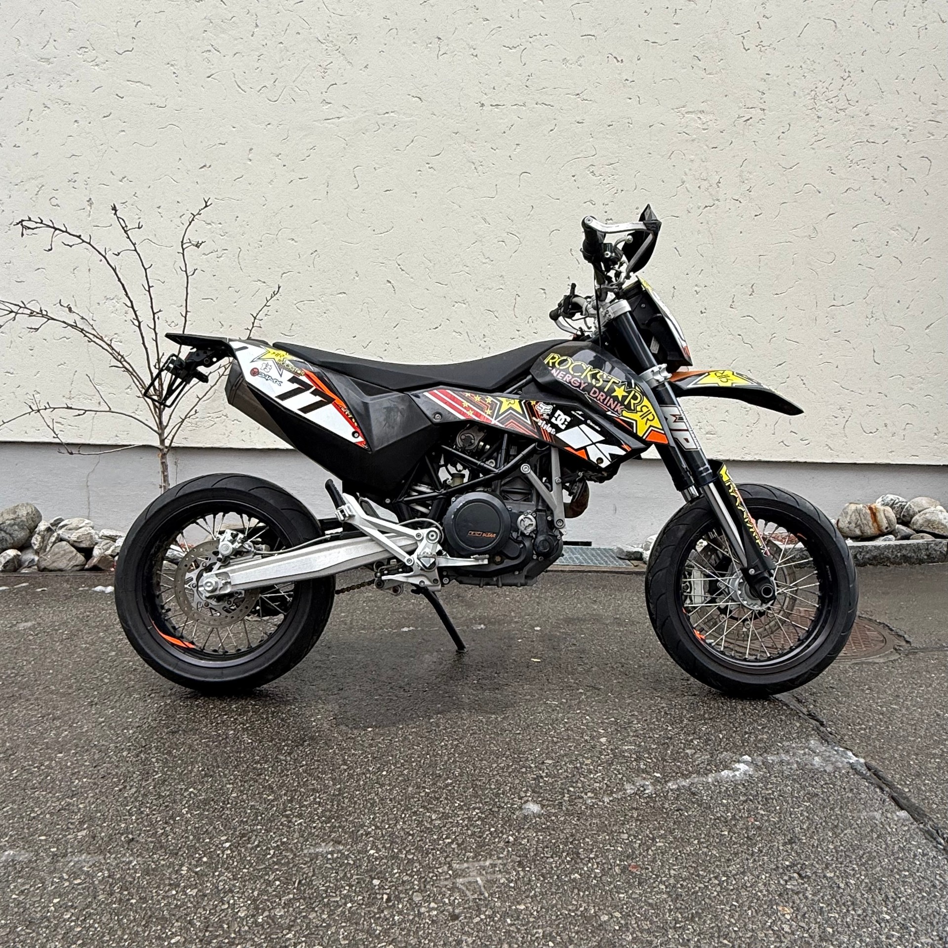 KTM 690 SM-image-0