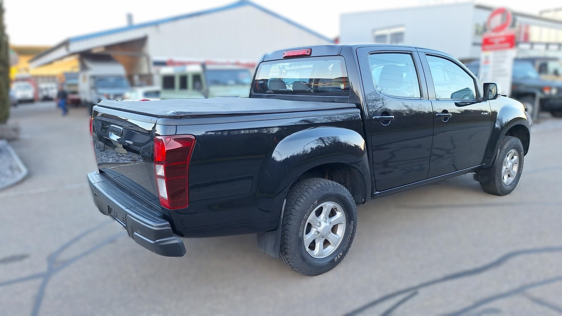 ISUZU D-MAX 1.9 Crew Cab Planet 4x4-image-3