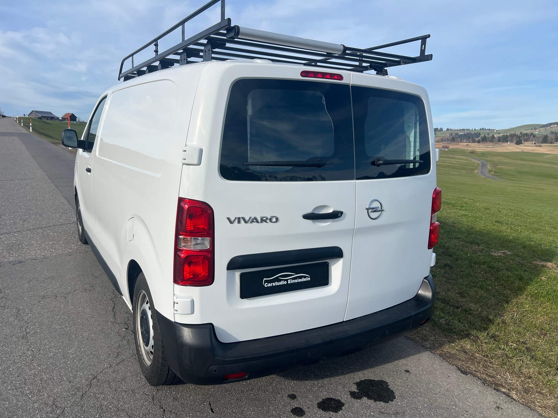 OPEL Vivaro Cargo 1.5 CDTI Inkl. Innenausbau!-image-5