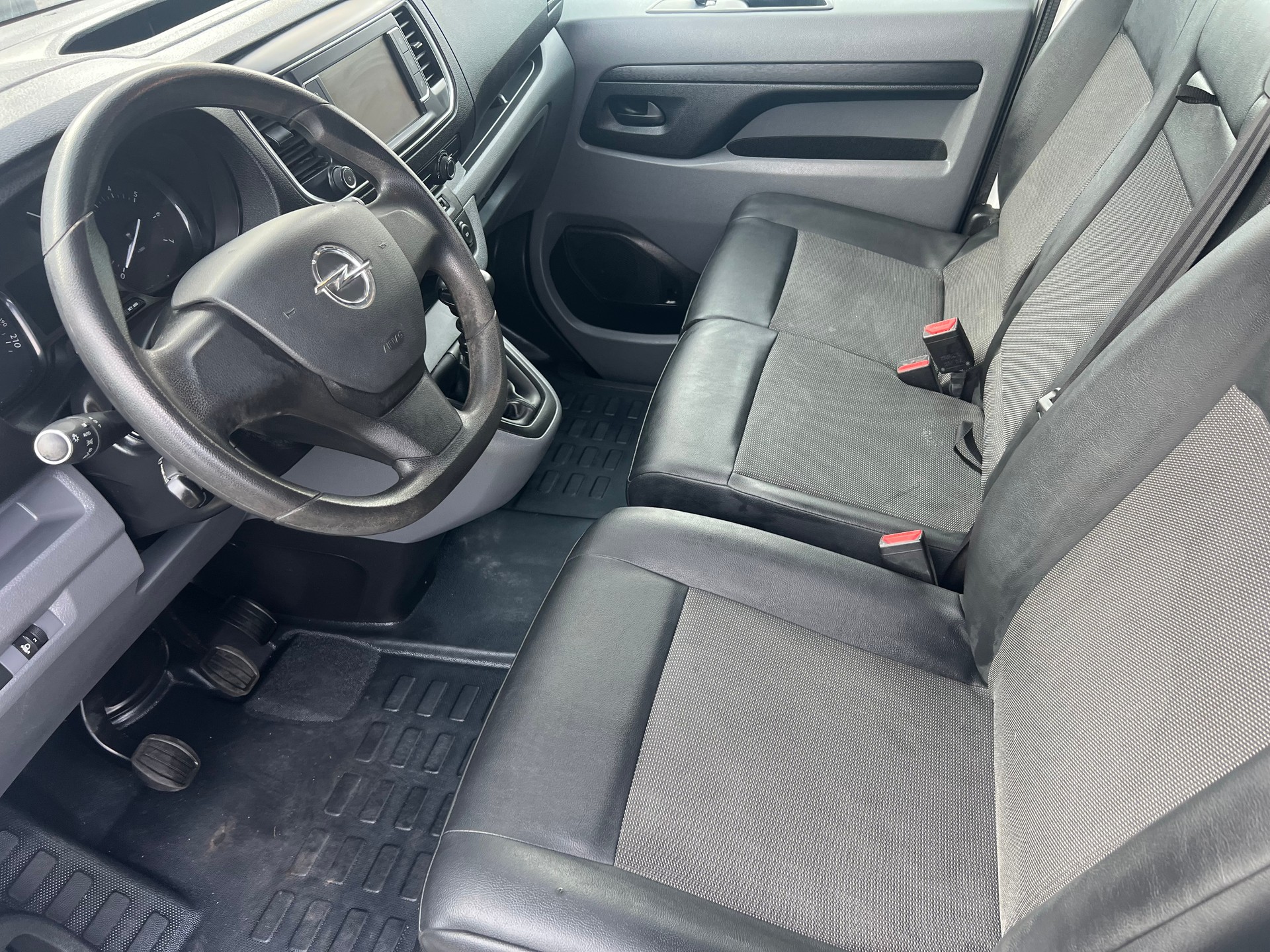 OPEL Vivaro Cargo 1.5 CDTI Inkl. Innenausbau!-image-6