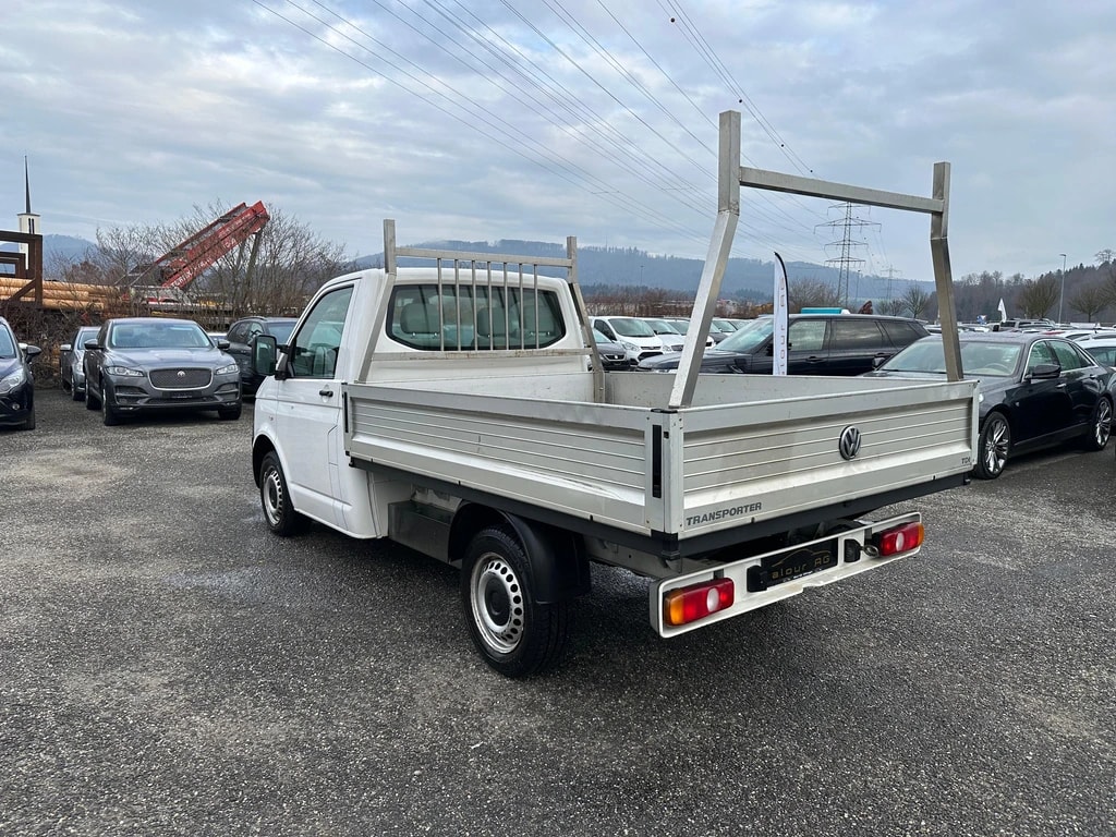 VW T5 2.0 TDI-image-2