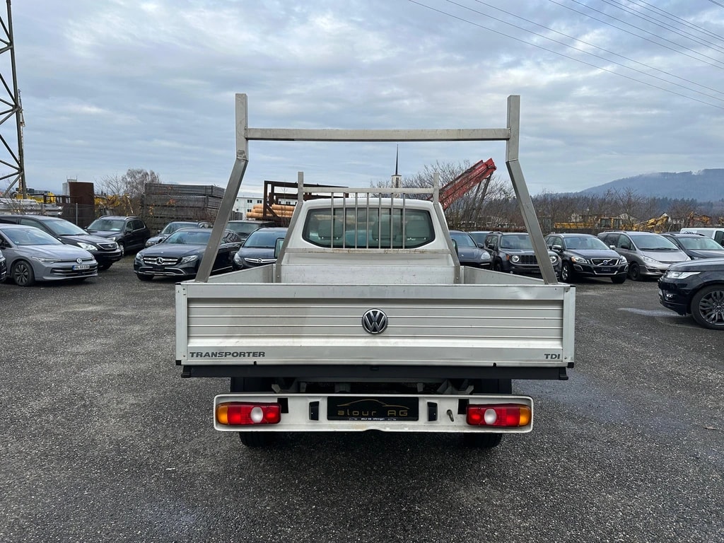 VW T5 2.0 TDI-image-3