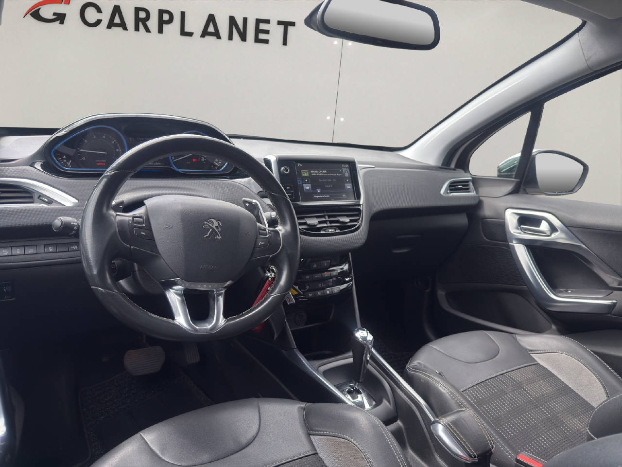 PEUGEOT 2008 1.2 PureTech Active EGS S-image-6