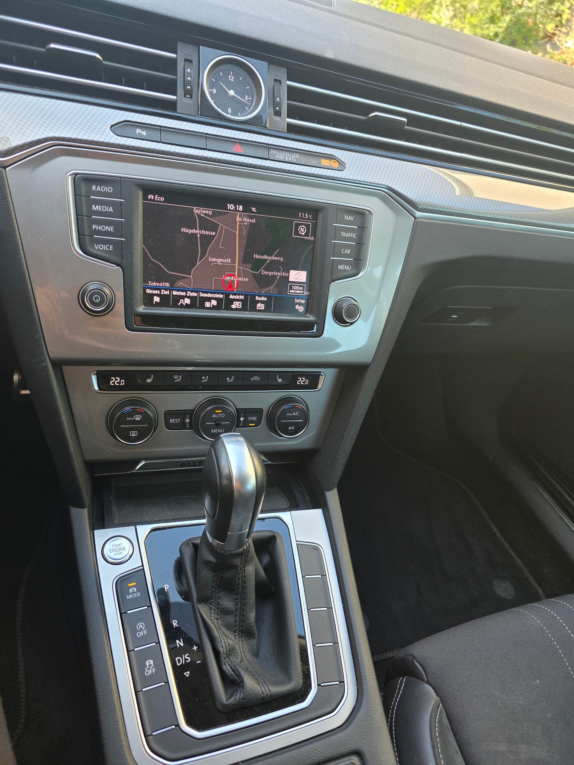 VW Passat Alltrack 2.0 TDI BMT 4Motion DSG-image-15