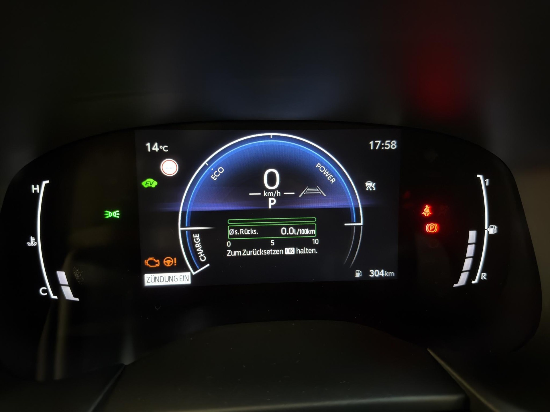 TOYOTA Aygo X 1.5 VVT-i HSD Trend-image-13