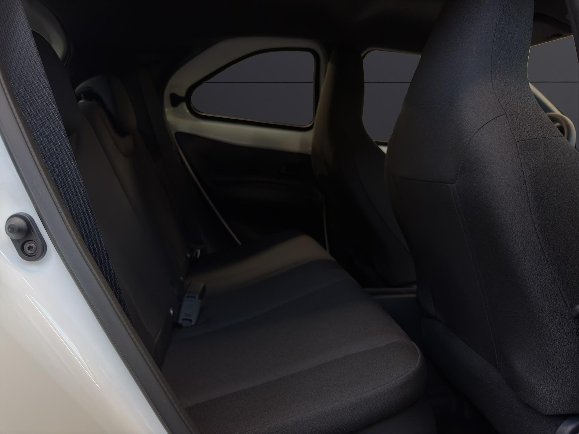TOYOTA Aygo X 1.5 VVT-i HSD Trend-image-11