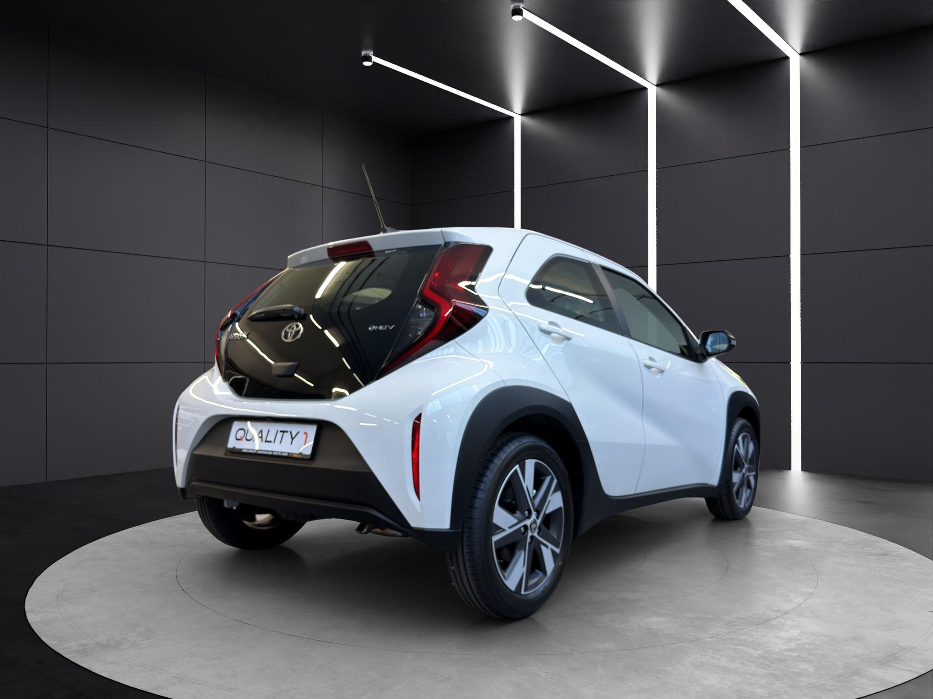 TOYOTA Aygo X 1.5 VVT-i HSD Trend-image-4