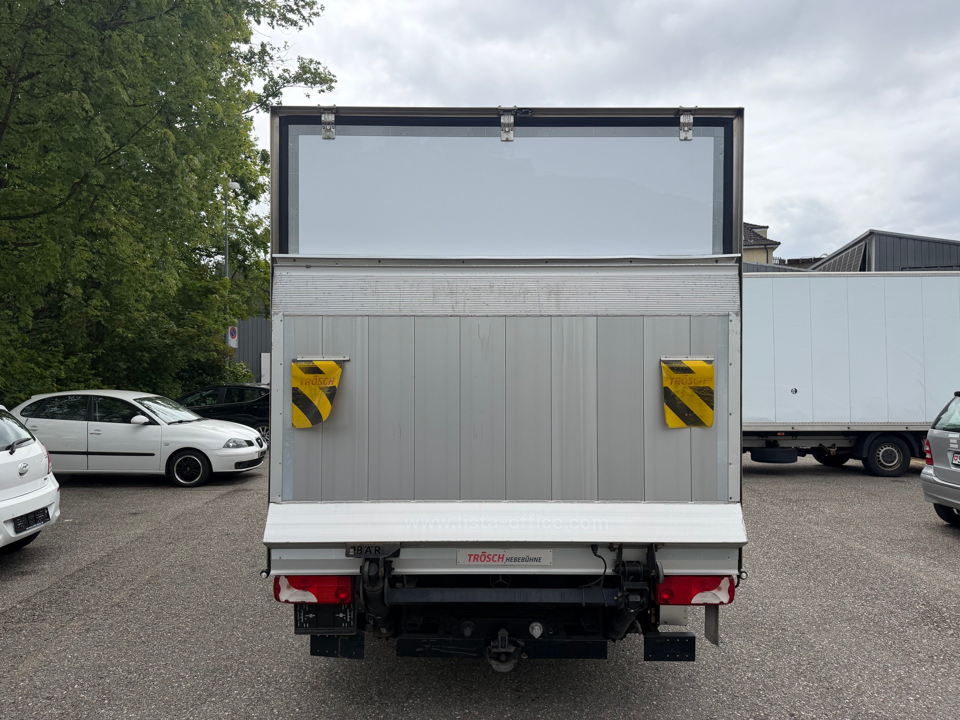 MERCEDES-BENZ Sprinter 316 CDI Standard ** CH-Fahrzeug ** Hebebühne * RF-Kamera * Nutzlast 800Kg * Frisch Ab MFK-image-10